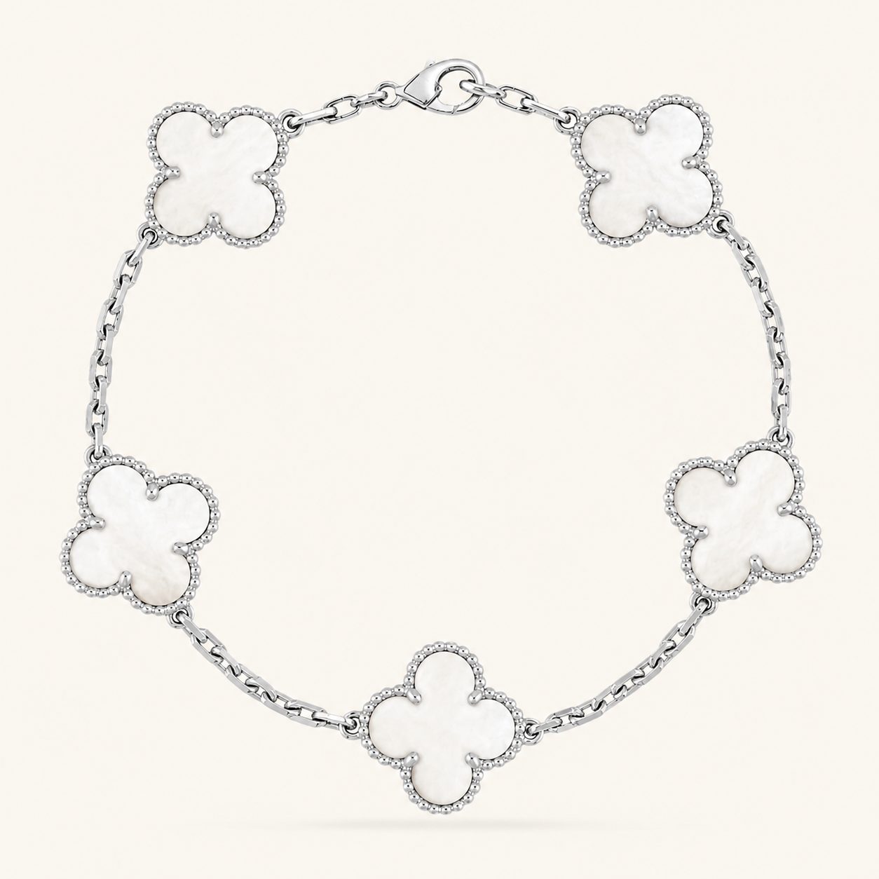 CLOVER | White Bracelet