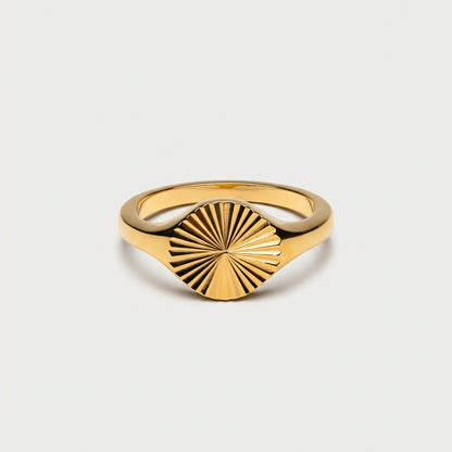 Solea Signet Ring