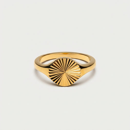 Solea Signet Ring
