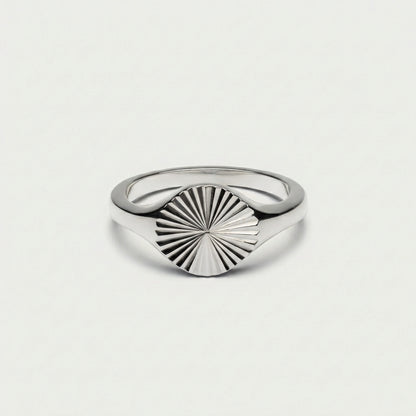 Solea Signet Ring