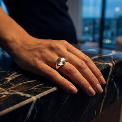 Solea Signet Ring
