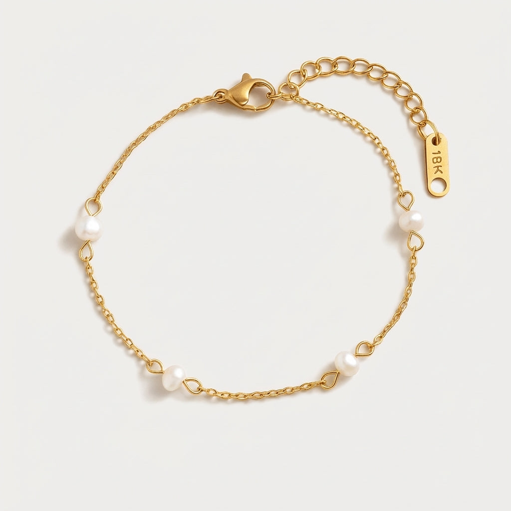 Elara Pearl Chain Bracelet