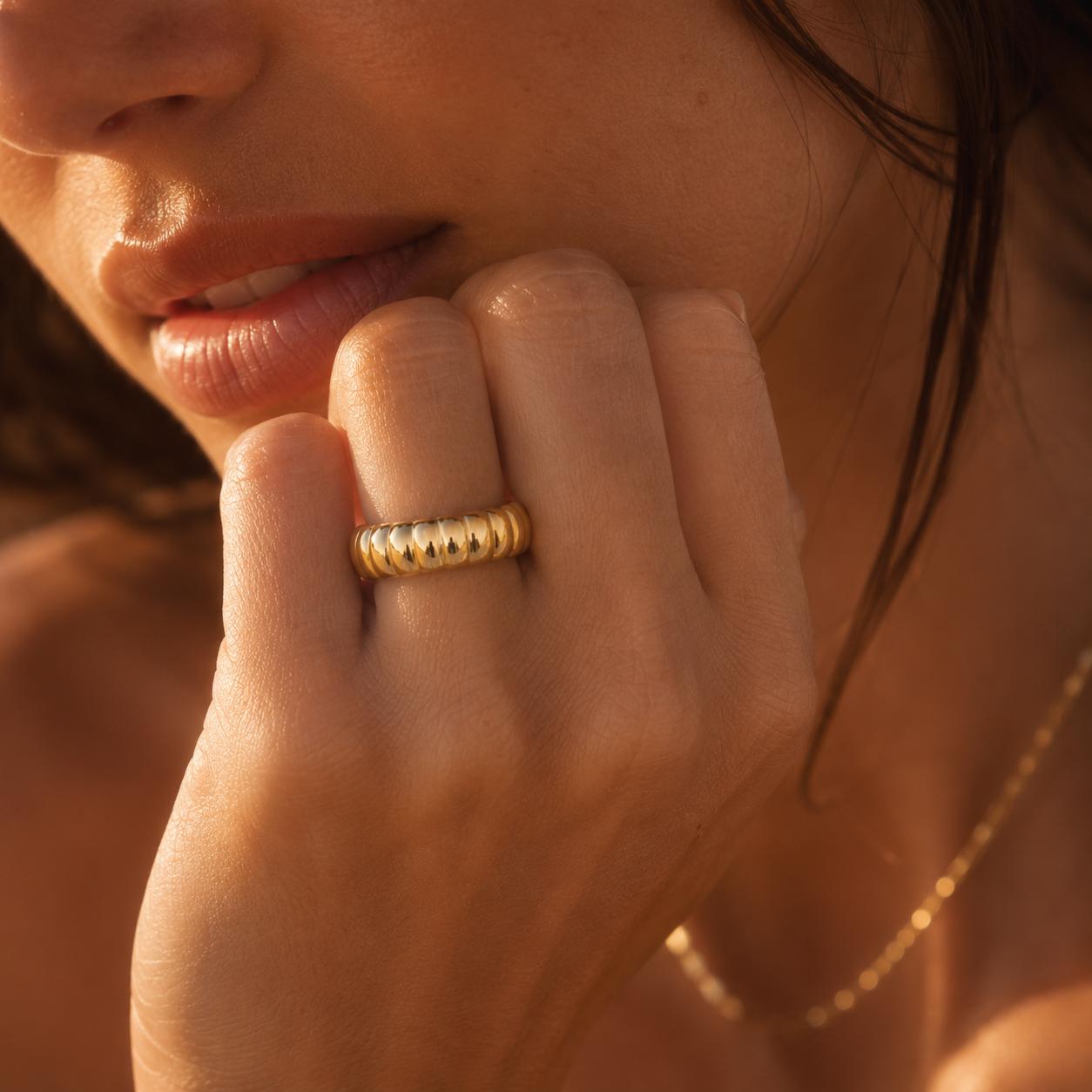 Élan Signature Ring