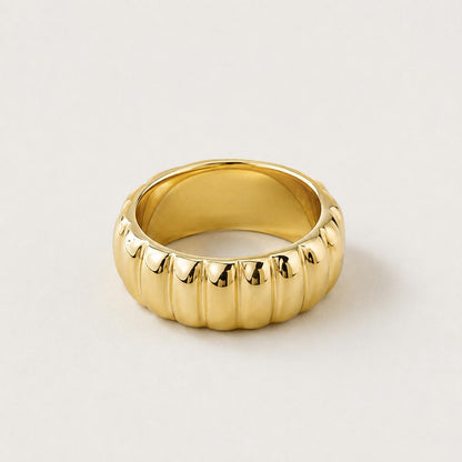 Élan Signature Ring