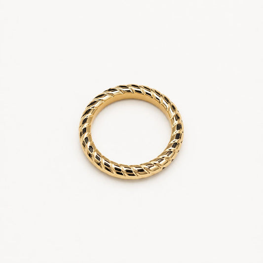 Sculpted Twist Gold Ring